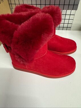 Juicy Couture Red Faux Fur Winter Boots